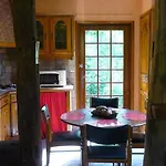 La Martiniere - Au Cours Du Ruisseau *