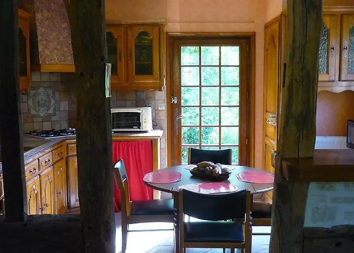 La Martiniere - Au Cours Du Ruisseau *