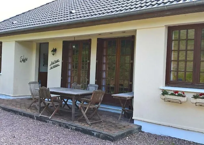 La Martiniere - Au Cours Du Ruisseau *