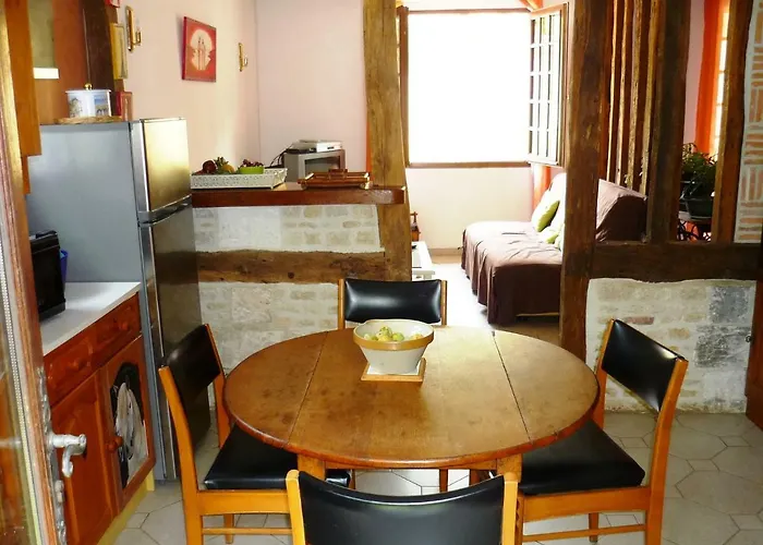 La Martiniere - Au Cours Du Ruisseau Vakantiehuis