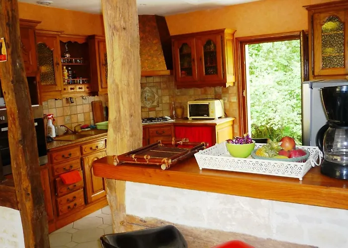 La Martiniere - Au Cours Du Ruisseau *