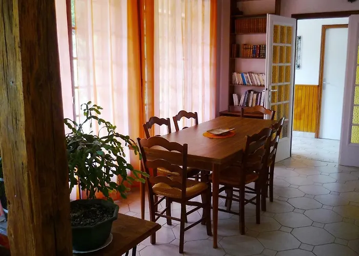 La Martiniere - Au Cours Du Ruisseau Vakantiehuis Saint-Germain-de-Livet